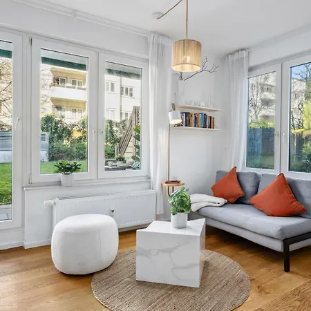 Traber Kaffee Terrasse & Parken *